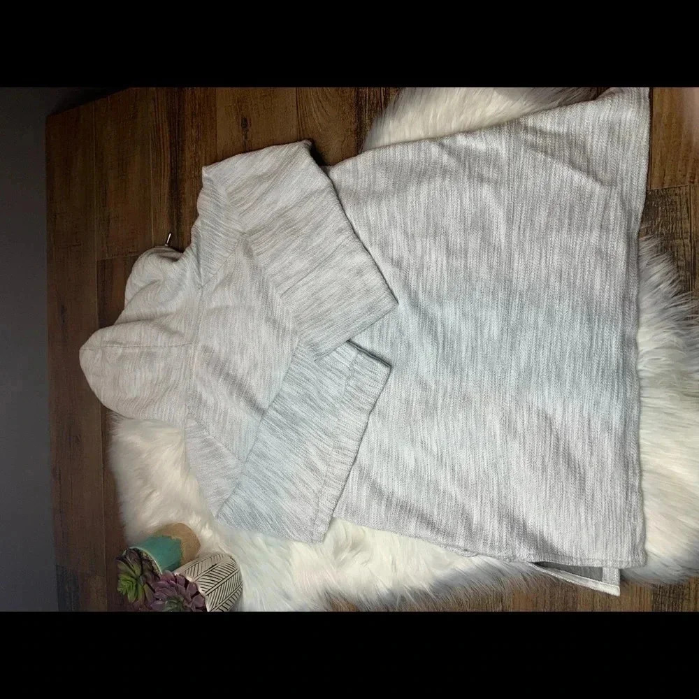 Soft Surroundings My Weekend Pullover Hoodie - Picture 7 of 8